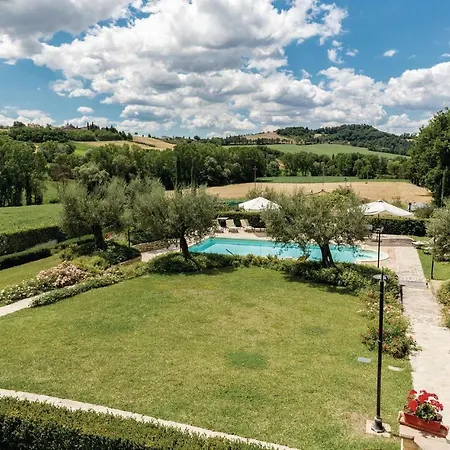 Nine-bedroom Holiday In Perugia -pg- بيت للعطل *